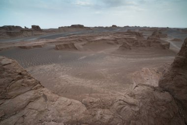 Muhteşem Dasht-e Lut çöller, ünlü için onun kaya oluşumları Kerman İran, dünyada hotest yerlerinden city yakınındaki Kaluts veya Kalouts olarak