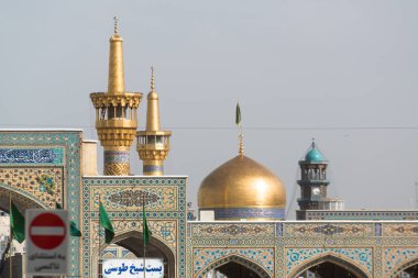 Meşhed, Iran, 13 Mayıs 2018: Haram karmaşık ve Imam rıza Tapınak, en kutsal kentin İran - Mashhad boyutuna göre dünyanın en büyük Camisi 