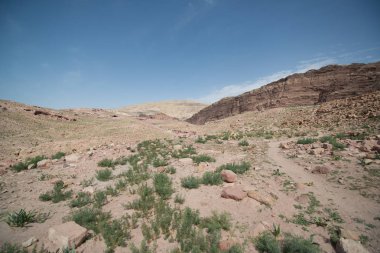 Güney İsrail'de Ölü deniz yakınında Qumran mağaraları