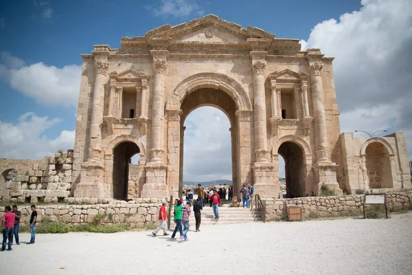 Izrael Cca Duben 2014 Turisté Bejt Shean Římské Rozvaliny Izraeli — Stock fotografie