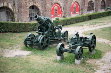 Belgrad, Sırbistan - Yaklaşık Eylül 2016: Kalemegdan Park'taki Belgrad kalesinde askeri müzenin sergileniyor