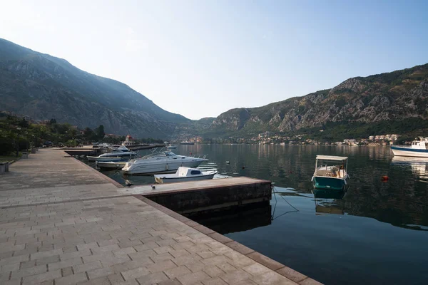 Dubrovnik Croacia Alrededor Julio 2016 Vista Sobre Puerto Dubrovnik Ciudad — Foto de Stock