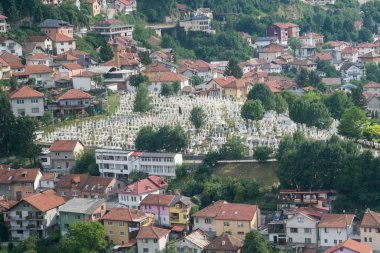 Saraybosna, Bosna-Hersek, yaklaşık Temmuz 2016: Yaz sezonunda Saraybosna Cityscape