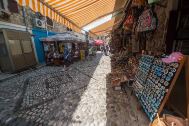 Saraybosna, Bosna-Hersek, yaklaşık Temmuz 2016: Yaz sezonunda Saraybosna'nın eski kenti