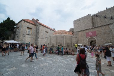 Dubrovnik, Hırvatistan - yaklaşık Temmuz 2016: Dubrovnik'teki eski şehir sokakları, Unesco Dünya Mirası alanı