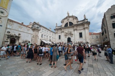 Dubrovnik, Hırvatistan - yaklaşık Temmuz 2016: Dubrovnik'teki eski şehir sokakları, Unesco Dünya Mirası alanı