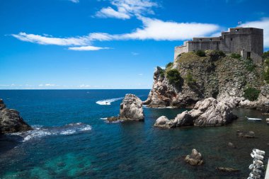 Dubrovnik, Hırvatistan-Temmuz 2016 yaklaşık: eski şehirde Dubrovnik liman görünümü 