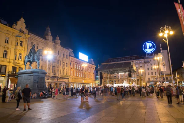 Zagreb Croacia Julio 2016 Vista Nocturna Plaza Ban Jelacic Zagreb — Foto de Stock