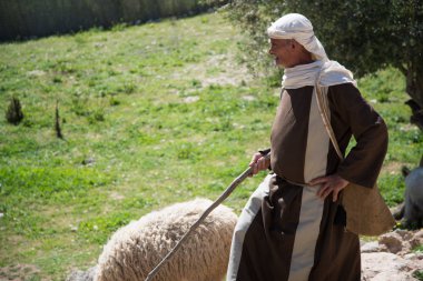 Nazareth, Israil-11 Nisan 2014: Insanlar Nasıralı köyünde ISA zaman tarihsel kıyafetler giymiş