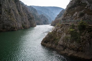 Kanyon Matka Üsküp, Makedonya yakınındaki gölde