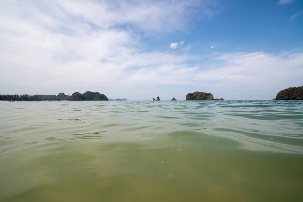 Krásnou Oblohu Mořskou Krajinu Thajsku Koncepce Dovolené — Stock fotografie