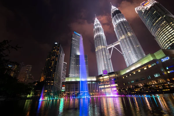 Kuala Lumpur Malaysia Januar 2015 Petronas Zwillingstürme Bei Nacht Petronas — Stockfoto