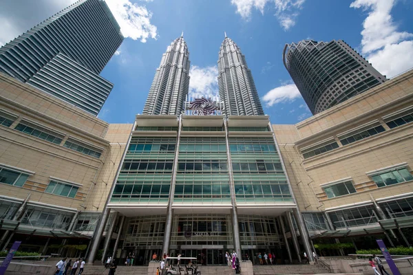Kuala Lumpur Malezya Ekim 2015 Petronas Towers Petronas Towers Menara — Stok fotoğraf