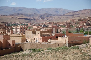 Boumalne Dades kasabasının görünümü, Fas 