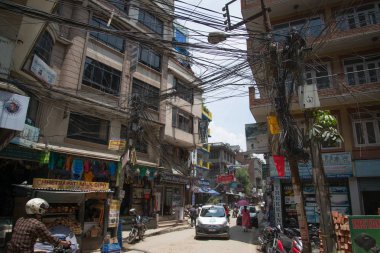 Katmandu, Nepal-Mayıs 11, 2017: Nepal başkenti Thamel sokak, Kathmandu