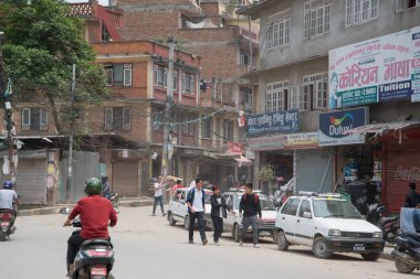 Katmandu, Nepal-Mayıs 11, 2017: Nepal başkenti Thamel sokak, Kathmandu