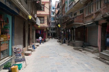 Katmandu, Nepal-Mayıs 11, 2017: Nepal başkenti Thamel sokak, Kathmandu 
