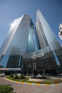 Abu Dabi - 16 Haziran 2014 - 16 Haziran 2014'te Abu Dabi'de Shining Towers binası