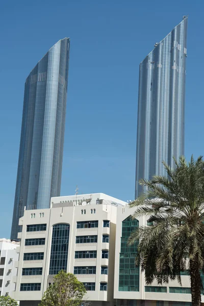 Abu Zabi Czerwca 2014 Shining Towers Budynku Dniu Czerwca 2014 — Zdjęcie stockowe