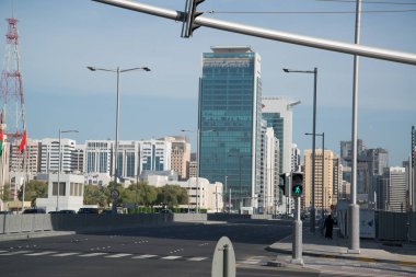 Abu Dabi - 16 Haziran 2014 - 16 Haziran 2014'te Abu Dabi'de Shining Towers binası