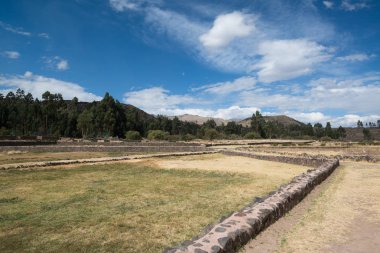 Cusco, Peru yakınlarındaki Raqch'i, Raqchi veya Wiracocha Tapınağı harabeleri. Güney Amerika