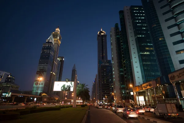 Abu Dhabi Junho 2014 Dubai Cena Noturna Centro Com Edifícios — Fotografia de Stock