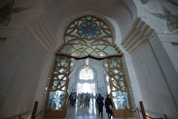 Abu Dhabi Emiratos Árabes Unidos Junio 2014 Mezquita Sheikh Zayed — Foto de Stock