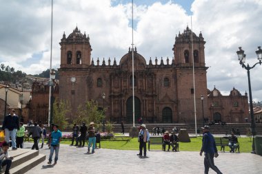 Cusco, Peru-Eylül 2017 yaklaşık: Plaza de Armas, Cusco, Peru, Güney Amerika 'daki katedral Kilisesi 