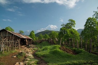 Himalaya Dağı üzerinde panoramik manzara 