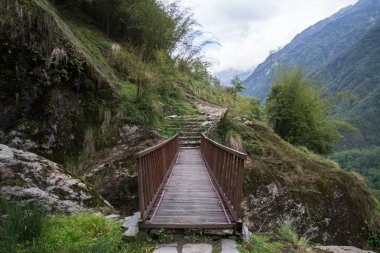 Nepal Himalaya Annapurna kutsal trek Köprüsü