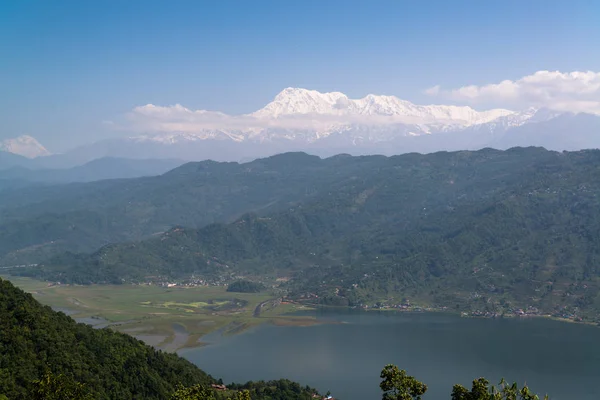 ネパール ヒマラヤのアナプルナ保護区のトレッキング — ストック写真