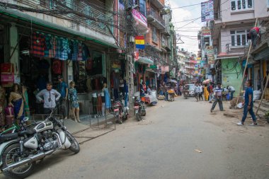 Katmandu, Nepal, Mayıs 11, 2017: Nepal başkenti Thamel sokak, Kathmandu