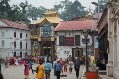 Katmandu, Nepal, Mayıs 11, 2017: Nepal başkenti Thamel sokak, Kathmandu