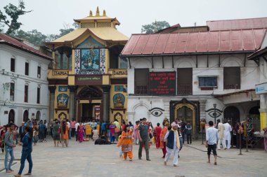 Katmandu, Nepal, Mayıs 11, 2017: Nepal başkenti Thamel sokak, Kathmandu