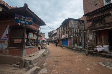 Katmandu, Nepal, Mayıs 11, 2017: Nepal başkenti Thamel sokak, Kathmandu