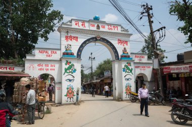 Katmandu, Nepal, Mayıs 11, 2017: Nepal başkenti Thamel sokak, Kathmandu