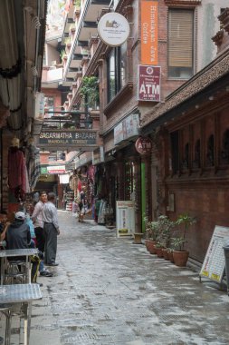 Katmandu, Nepal, Mayıs 11, 2017: Nepal başkenti Thamel sokak, Kathmandu