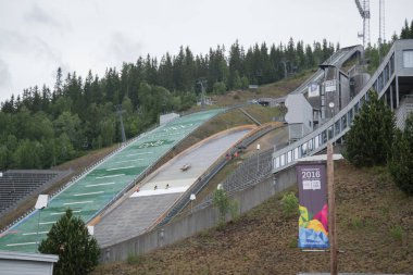 Lillehammer, Norveç - Haziran 2016: Kış Olimpiyat Oyunları Kayakla Atlama Sıçrama Tahtası Lillehammer, Norveç.