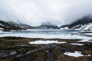 Norveç'te güzel manzara, Norveç ilçe yolu boyunca Strynefjellet