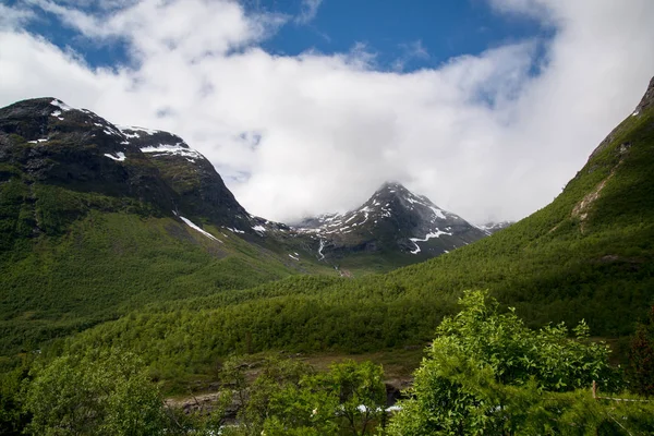 Wunderschöne Natur Mit Bergen Valldal Norwegen — Stockfoto