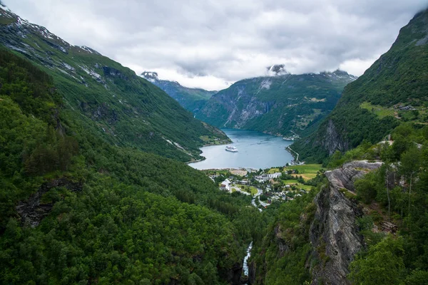 Geiranger Fiordo Hermosa Naturaleza Noruega —  Fotos de Stock