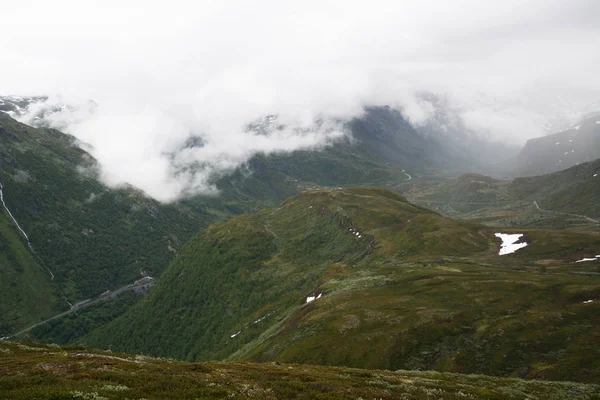 Górska Droga Nad Rzeką Gaular Norwegii — Zdjęcie stockowe