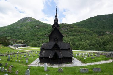 Borgund Stave Kilisesi, Norveç'in en iyi korunmuş 28 stave kilisesi