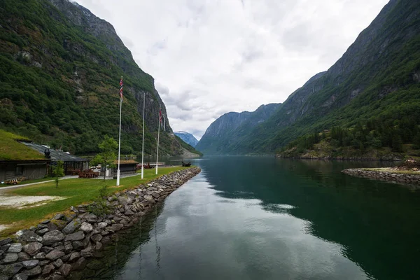 Vista Desde Pueblo Gudvangen Hacia Fiordo Noruega — Foto de Stock