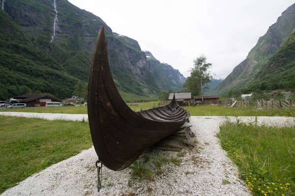 Uitzicht Vanaf Gudvangen Dorp Naar Viking Boot Noorwegen — Stockfoto
