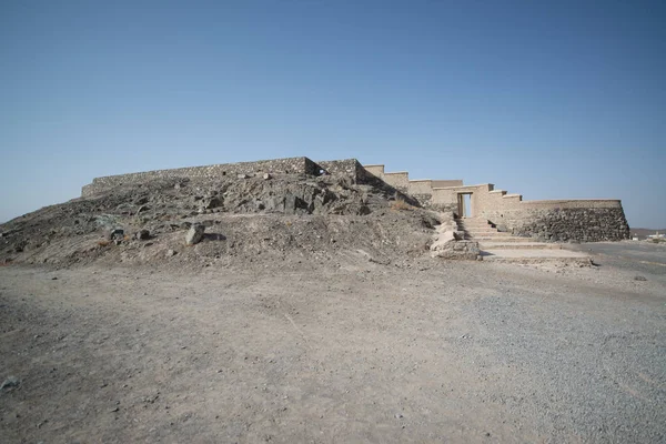 Edificios Situados Desierto Omán Cerca Capital Mascate — Foto de Stock