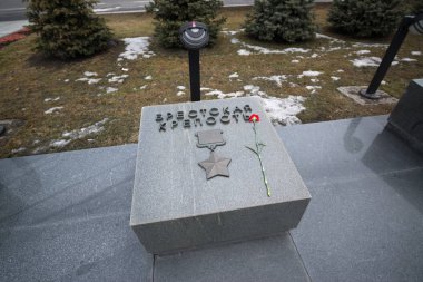 Minsk, Belarus, Şubat 2019: Minsk, Belarus zafer meydanında şehir Brestskaja Krepost (Brest kale) Anıtı