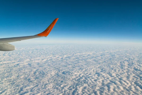 Βαρσοβία Προς Μινσκ Φεβρουαρίου 2019 Θέα Από Αεροπλάνο Συννεφιασμένο Ουρανό — Φωτογραφία Αρχείου