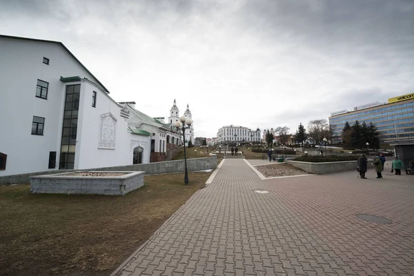 Stadsarkitektur Minsk Vitryssland — Stockfoto