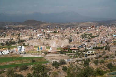 Arequipa bölgesindeki yanardağ Dağları manzarası, Peru 